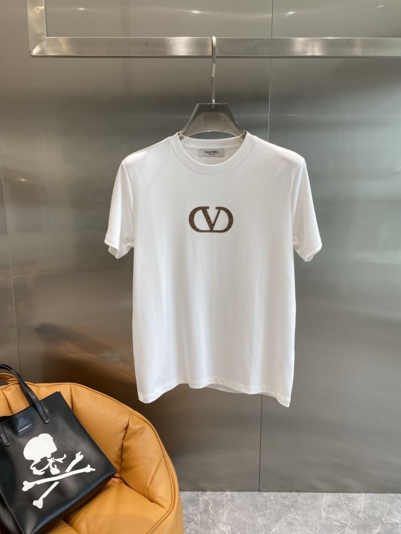 Va1e*ntin0 shirt